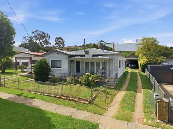 54W Fitzroy Street, Walcha NSW 2354, Walcha - Image 1