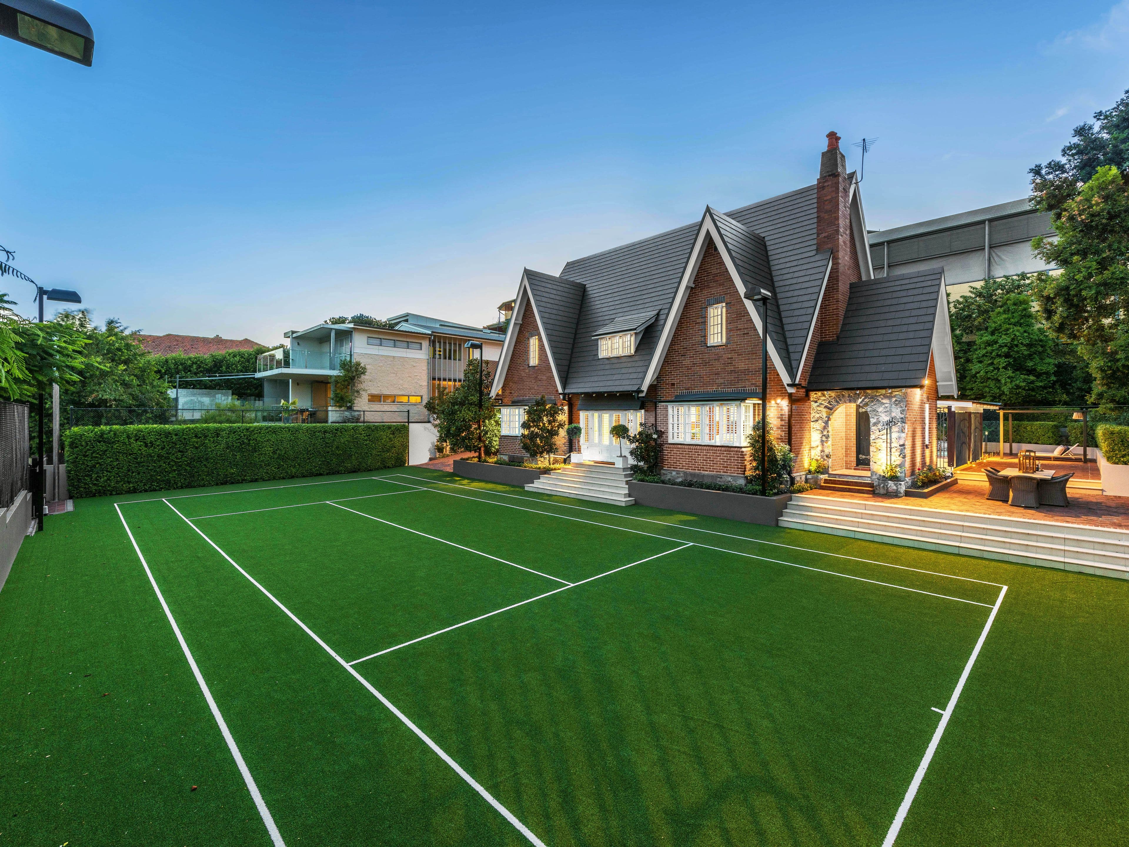 9 Craven Street, Clayfield QLD 4011, Clayfield - Thumbnail 2