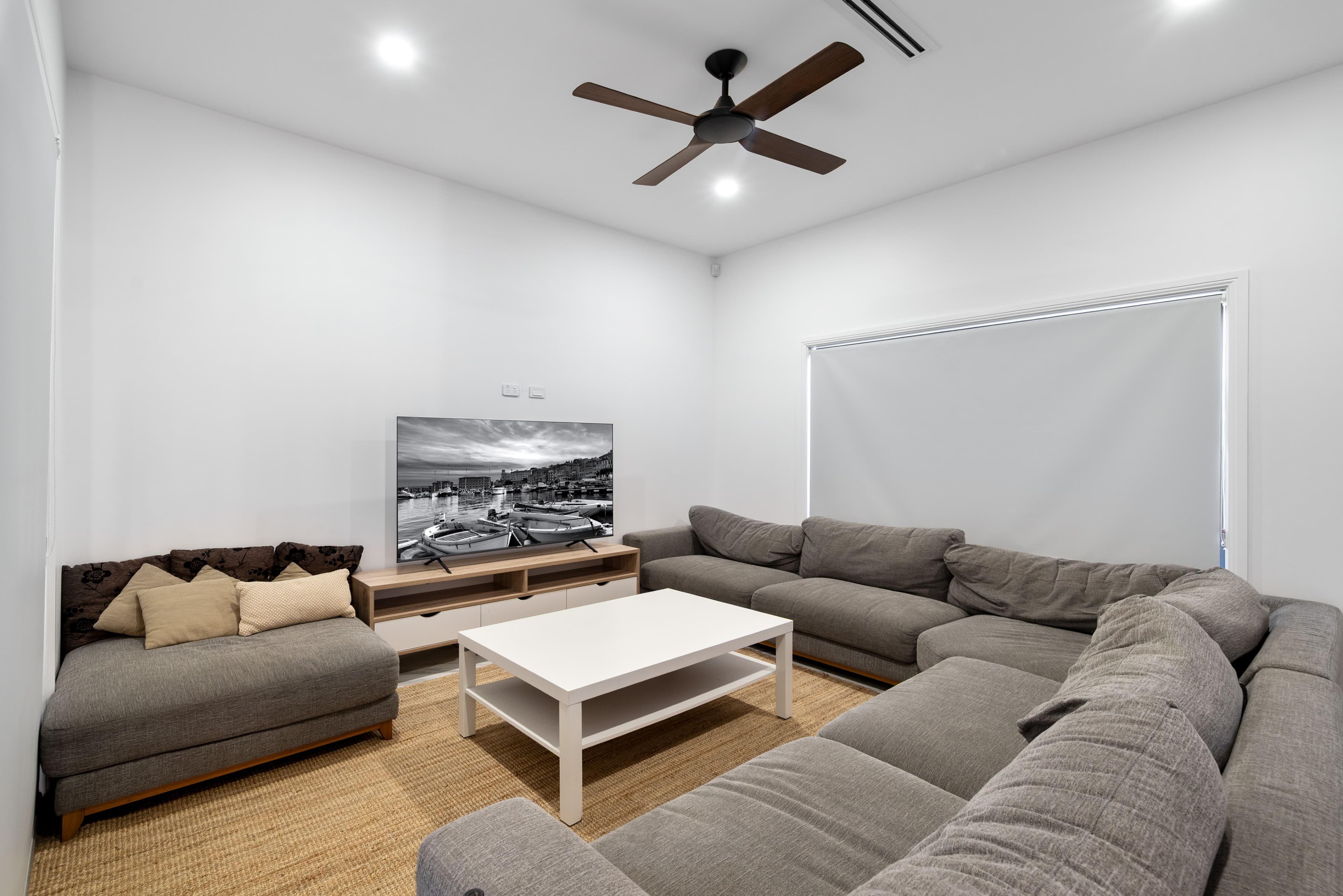 29 & 29a Parhelion Street, Austral NSW 2179, Austral - Thumbnail 6