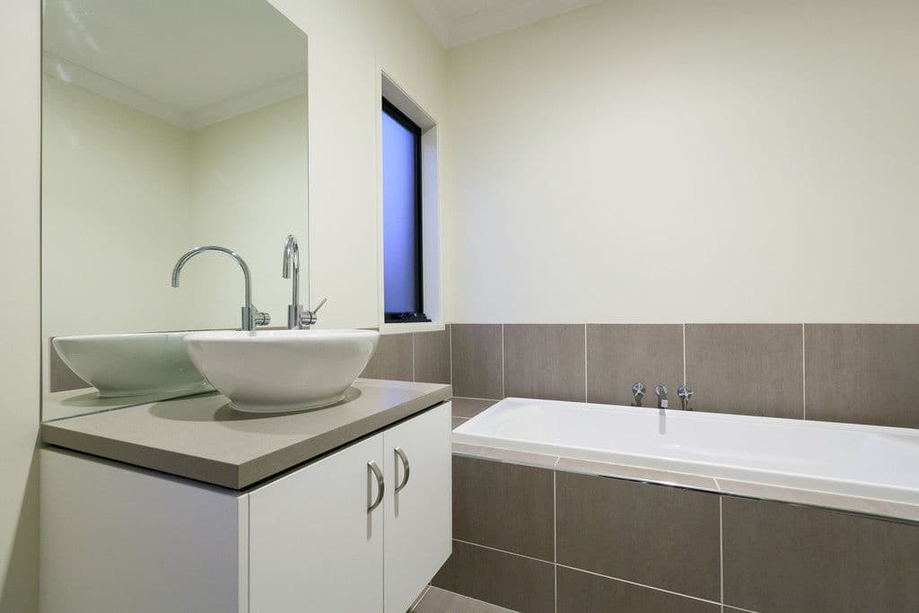 33 Camouflage Drive, EPPING VIC 3076, Epping - Thumbnail 5