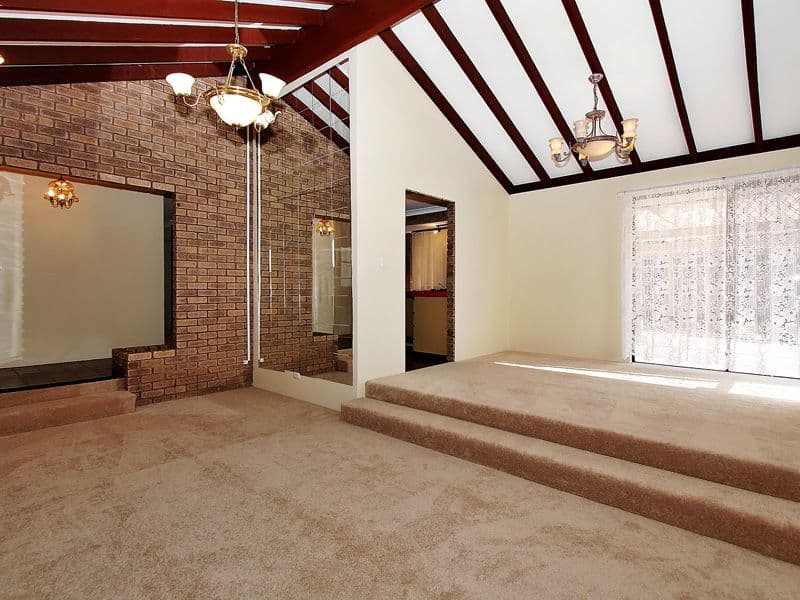10 Bluejay Gardens, BALLAJURA WA 6066, Ballajura - Thumbnail 2