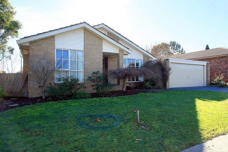 32 Somes Street, WANTIRNA SOUTH VIC 3152, Wantirna South - Thumbnail 2