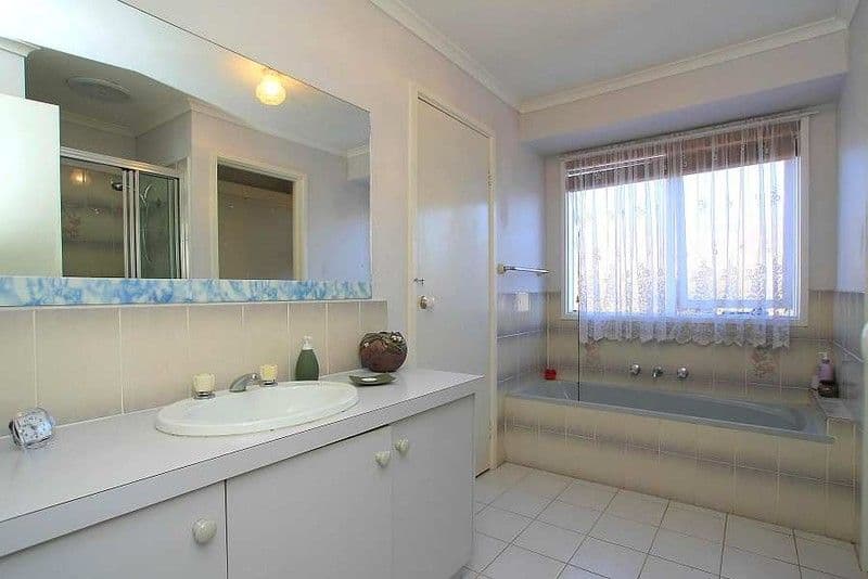 32 Somes Street, WANTIRNA SOUTH VIC 3152, Wantirna South - Thumbnail 7