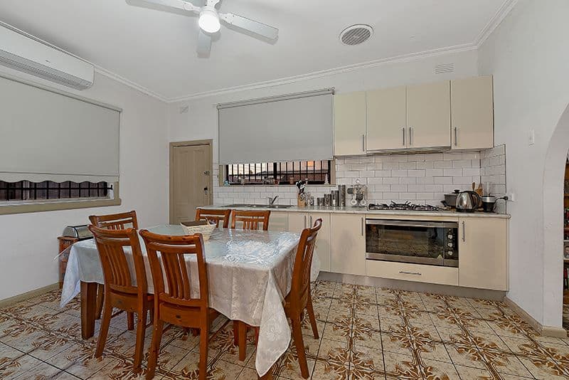 18 Barrow Street, Coburg VIC 3058, Coburg - Thumbnail 6