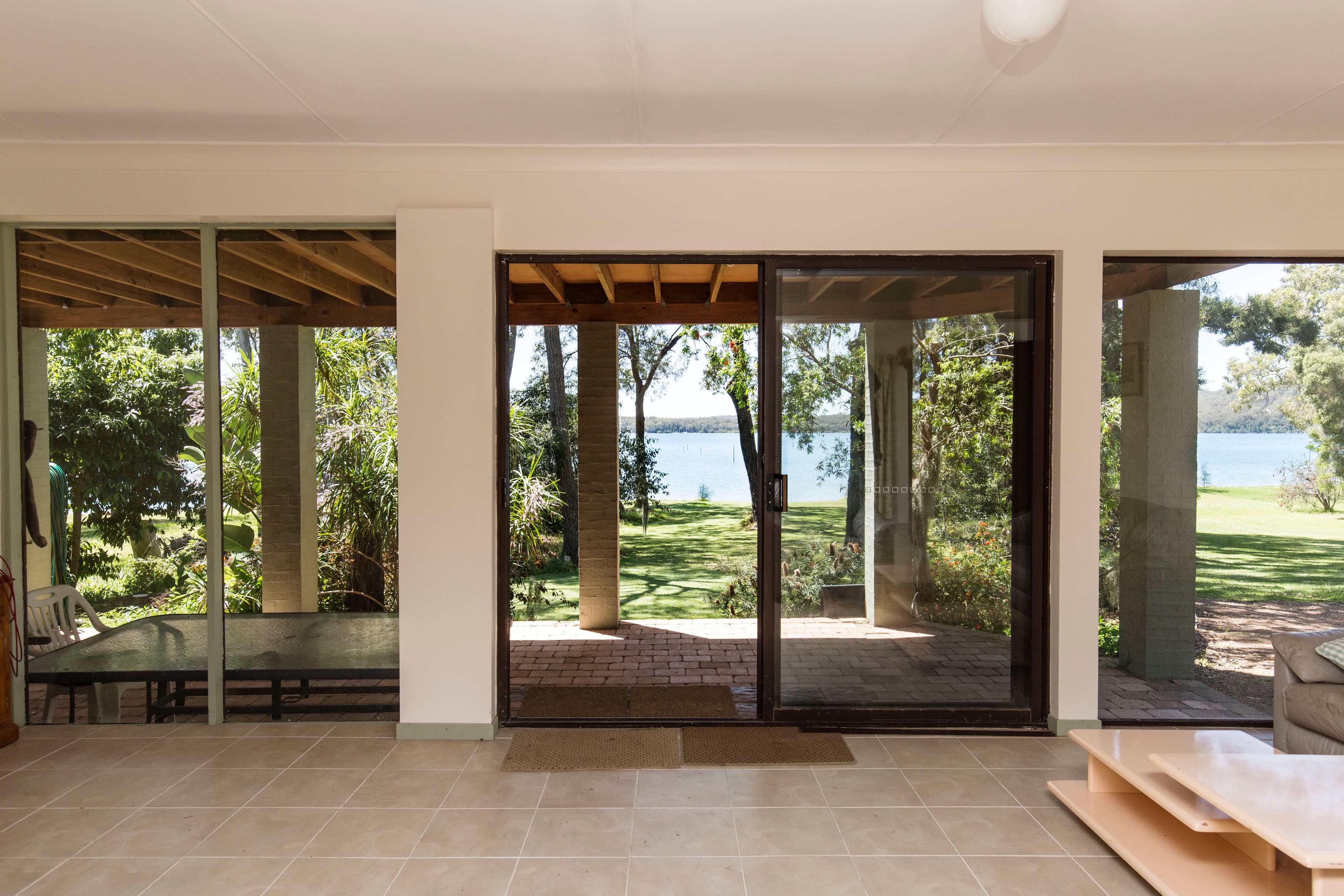 44 Cove Boulevard, North Arm Cove - Thumbnail 5