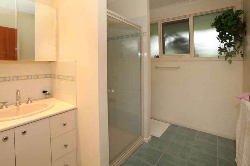728 Ferntree Gully Road, WHEELERS HILL VIC 3150, Wheelers Hill - Thumbnail 8