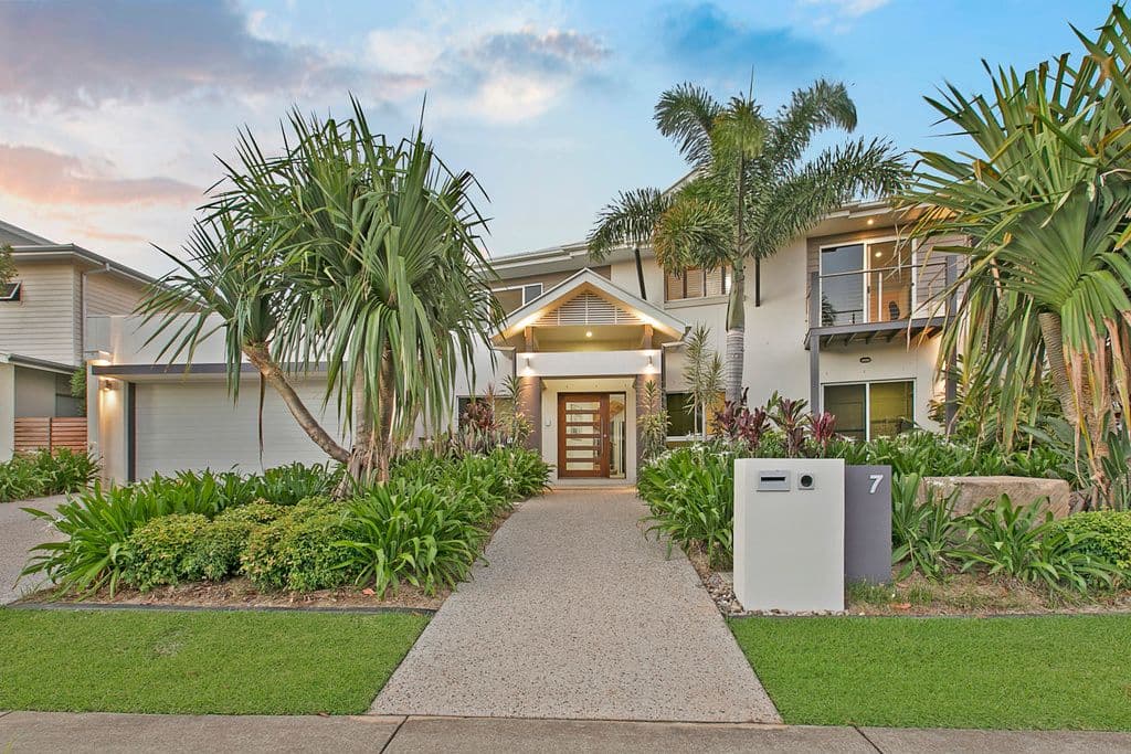 7 Vantage Crescent, Wellington Point QLD 4160, Wellington Point - Image 1