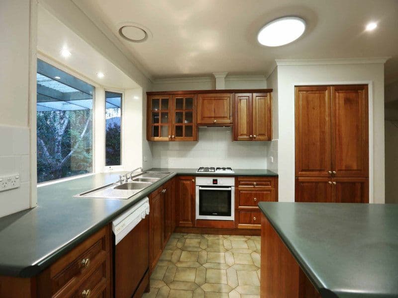 10 McMurtry Way, FRANKSTON VIC 3199, Frankston - Thumbnail 2