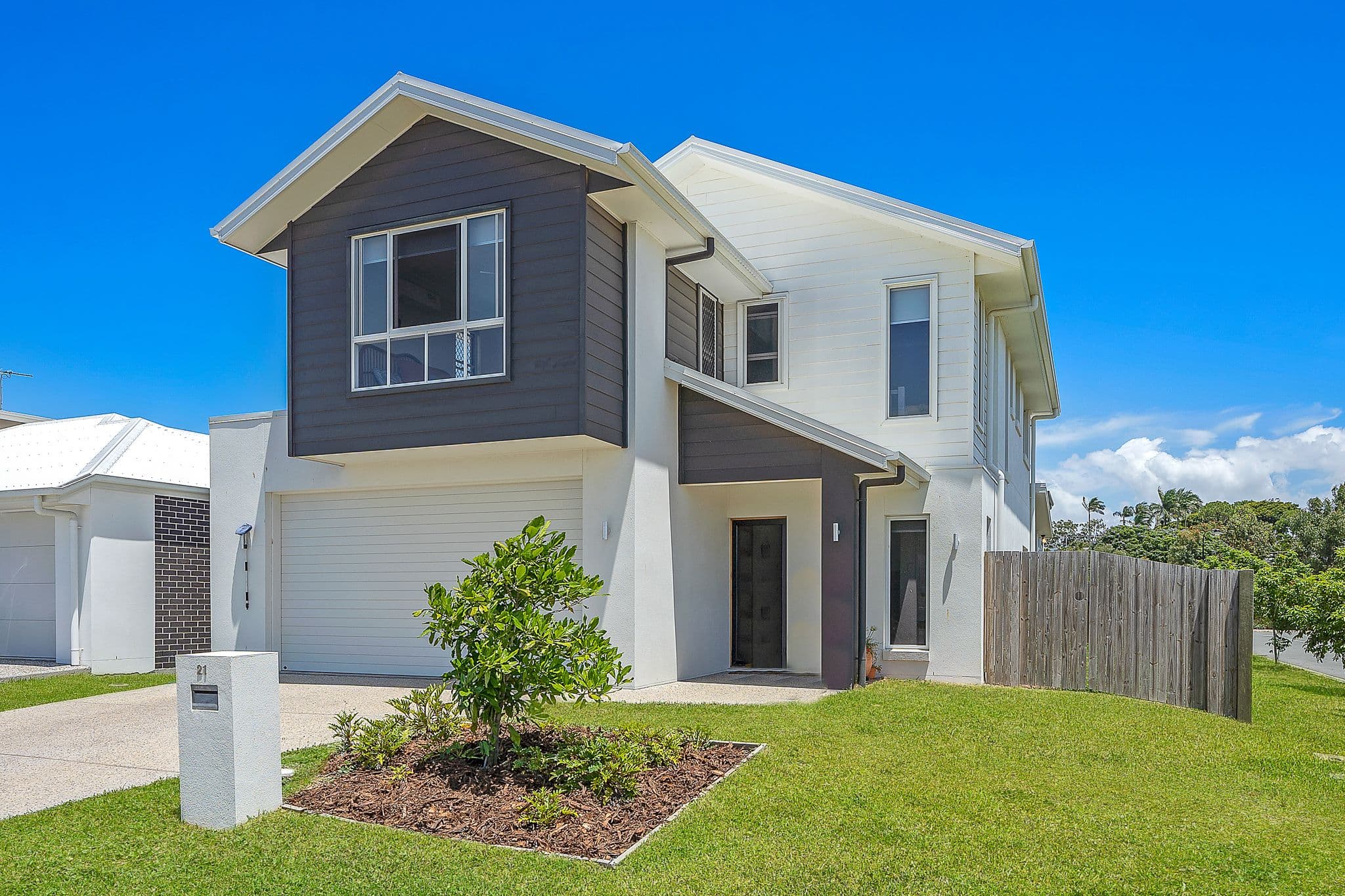21 Buccaneer Street, Newport QLD 4020, Newport - Thumbnail 2