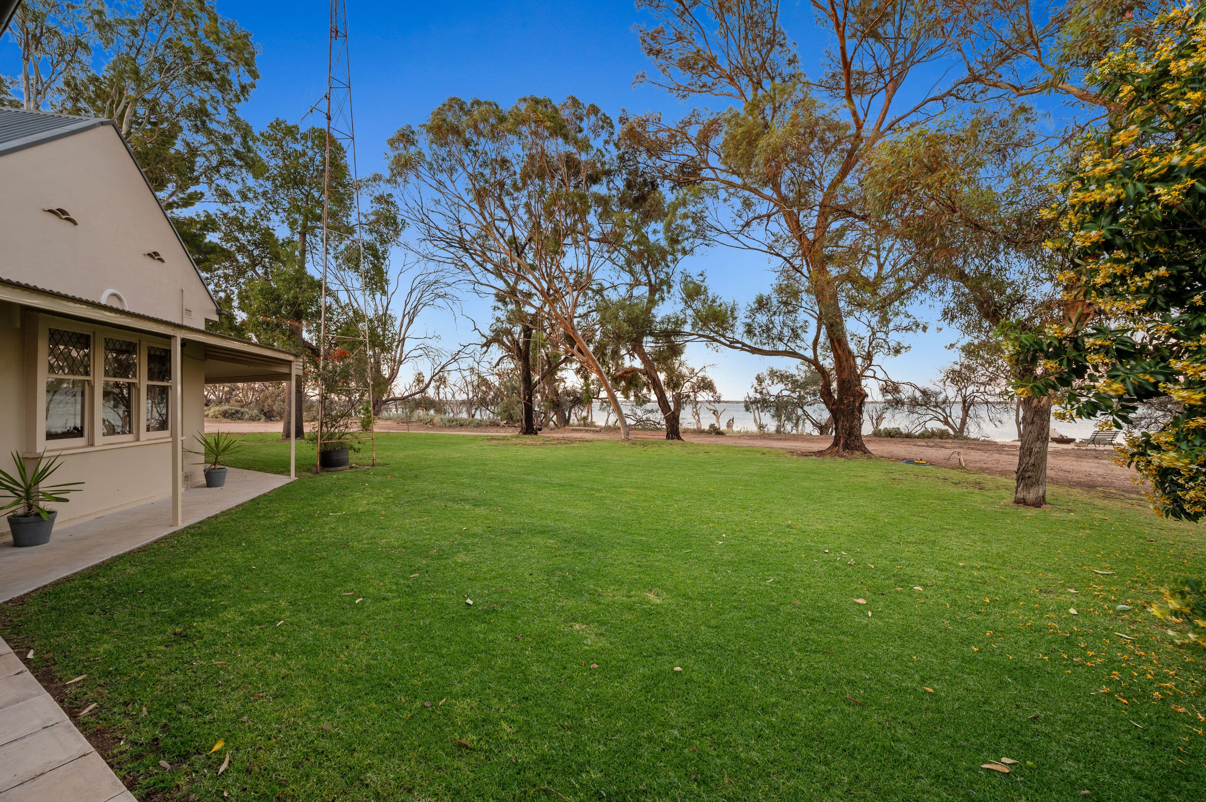 86 English Road, Barmera SA 5345, Barmera - Thumbnail 2