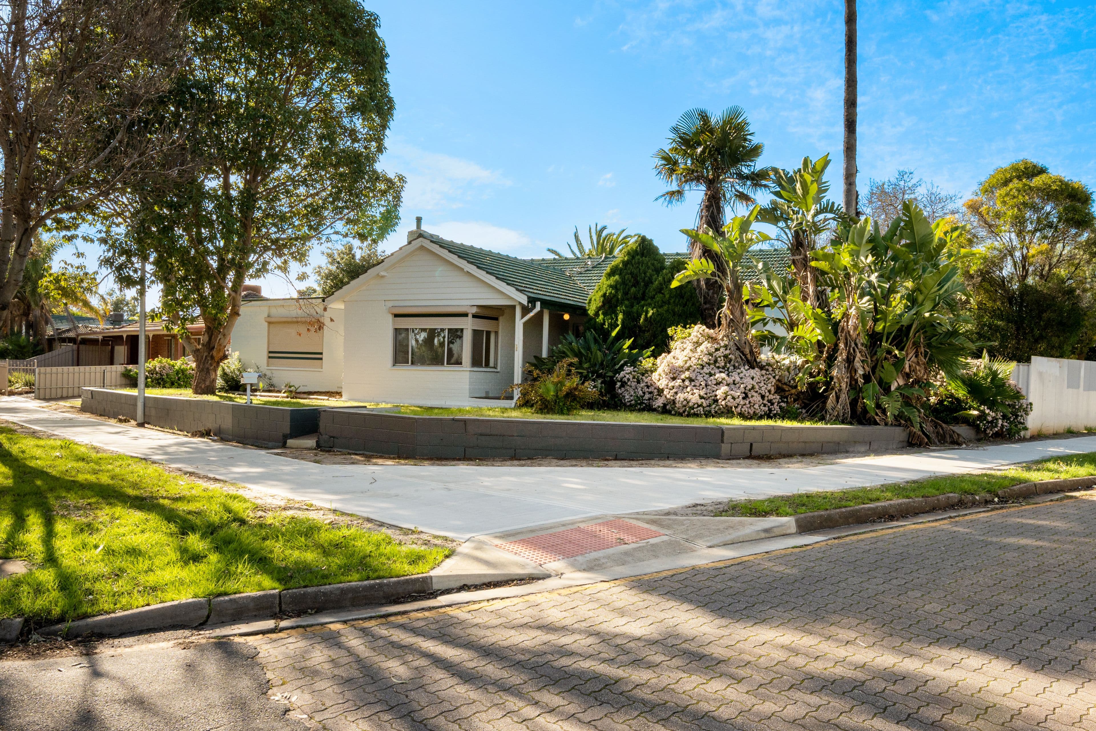 136 Woodford Road, Elizabeth North SA 5113, Elizabeth North - Thumbnail 2