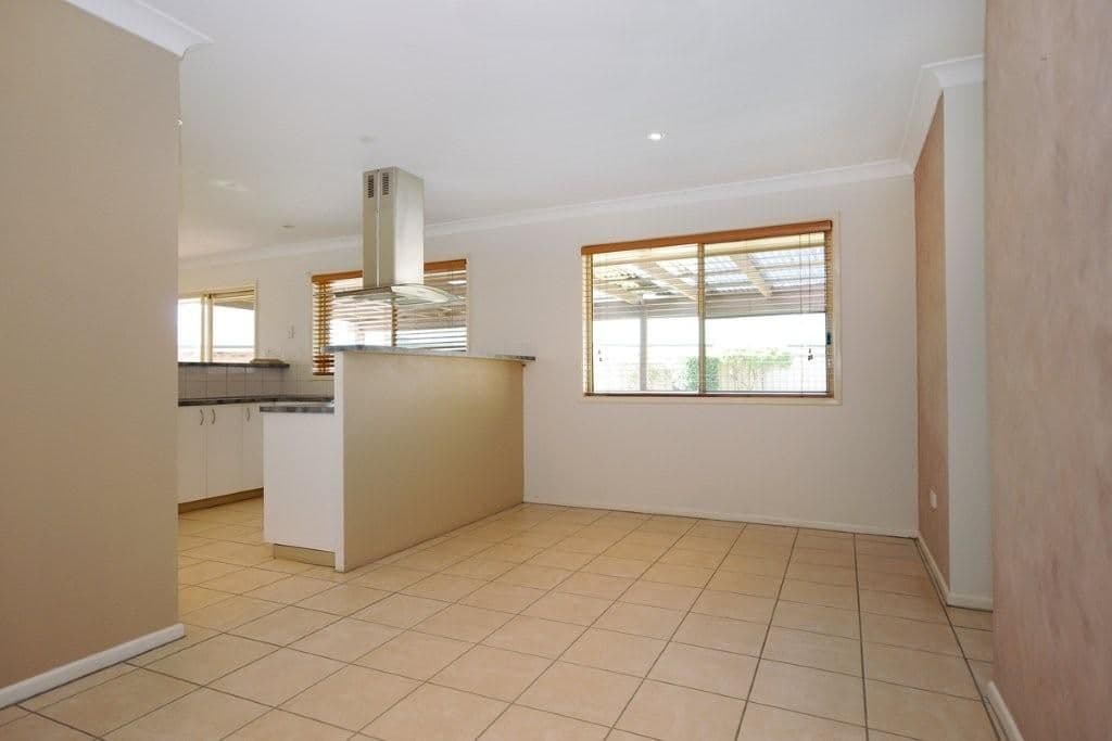 1 Quinlan Court, DARLING HEIGHTS QLD 4350, Darling Heights - Thumbnail 3