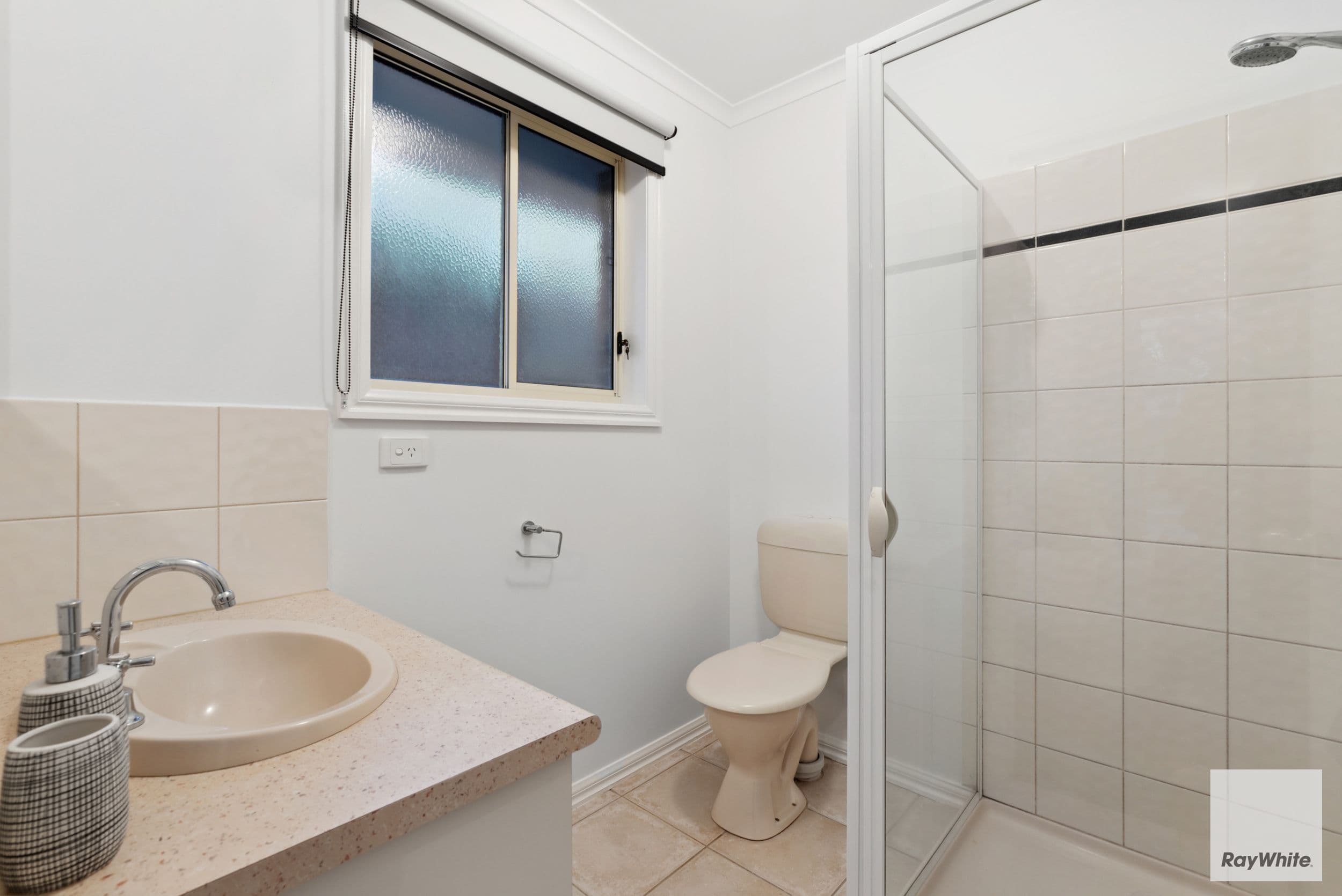 13 Burnley Grove, Taylors Hill VIC 3037, Taylors Hill - Thumbnail 3