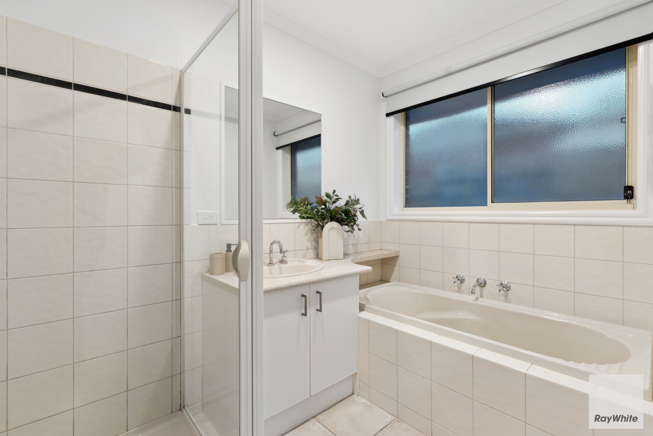13 Burnley Grove, Taylors Hill VIC 3037, Taylors Hill - Thumbnail 8