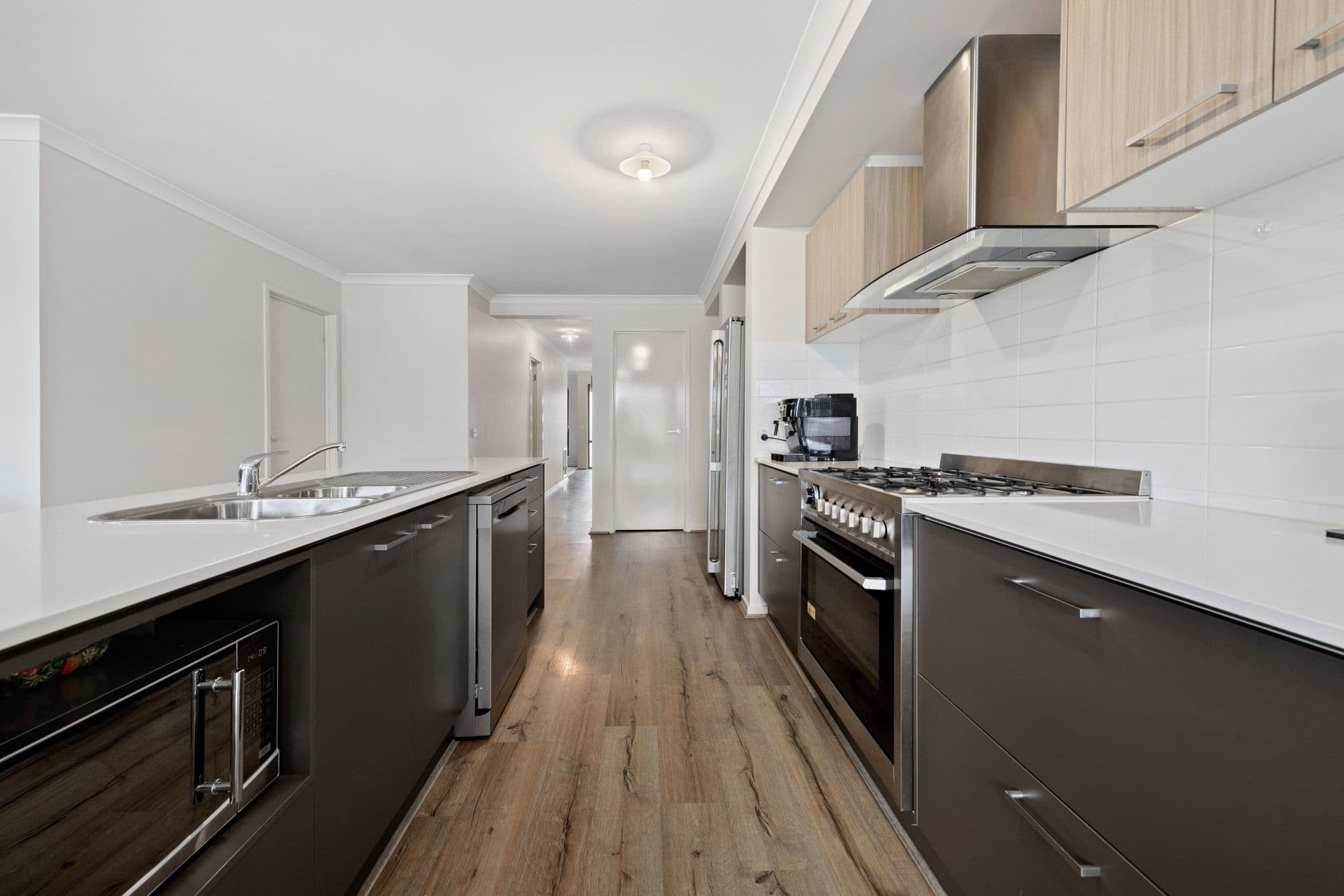 269 Black Forest Road, Werribee VIC 3030, Werribee - Thumbnail 3