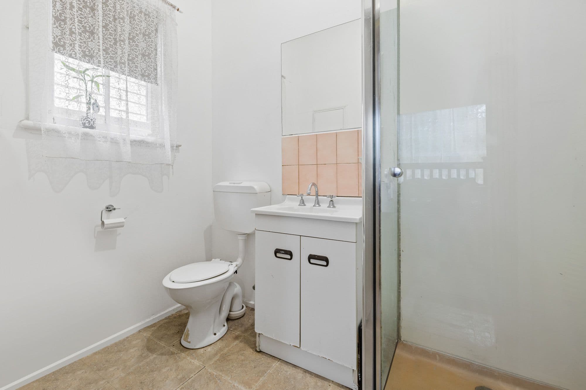 6 Bolwell Street, Werribee VIC 3030, Werribee - Thumbnail 5