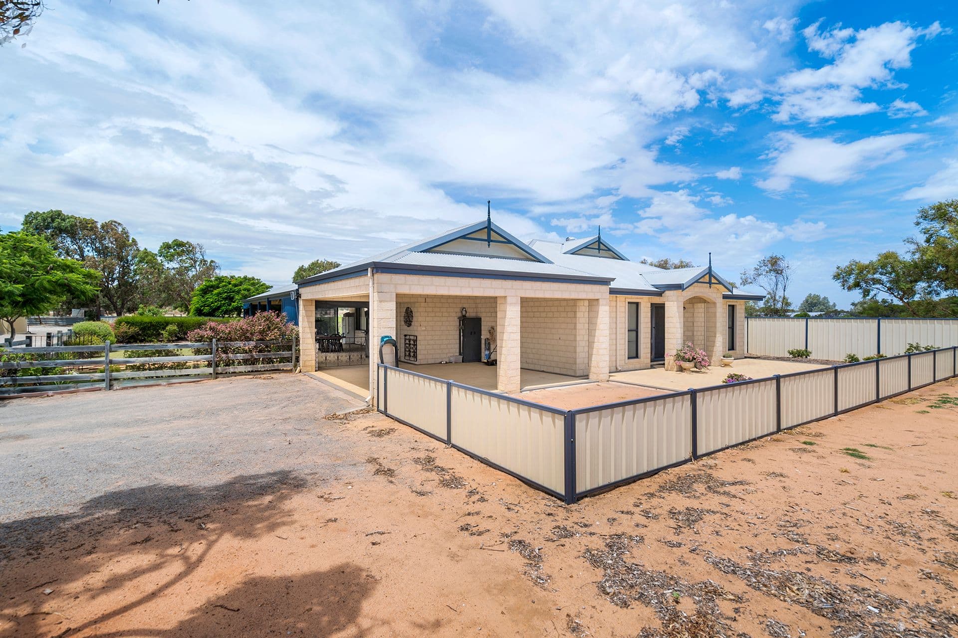 960 Chapman Road, Glenfield WA 6532, Glenfield - Thumbnail 2