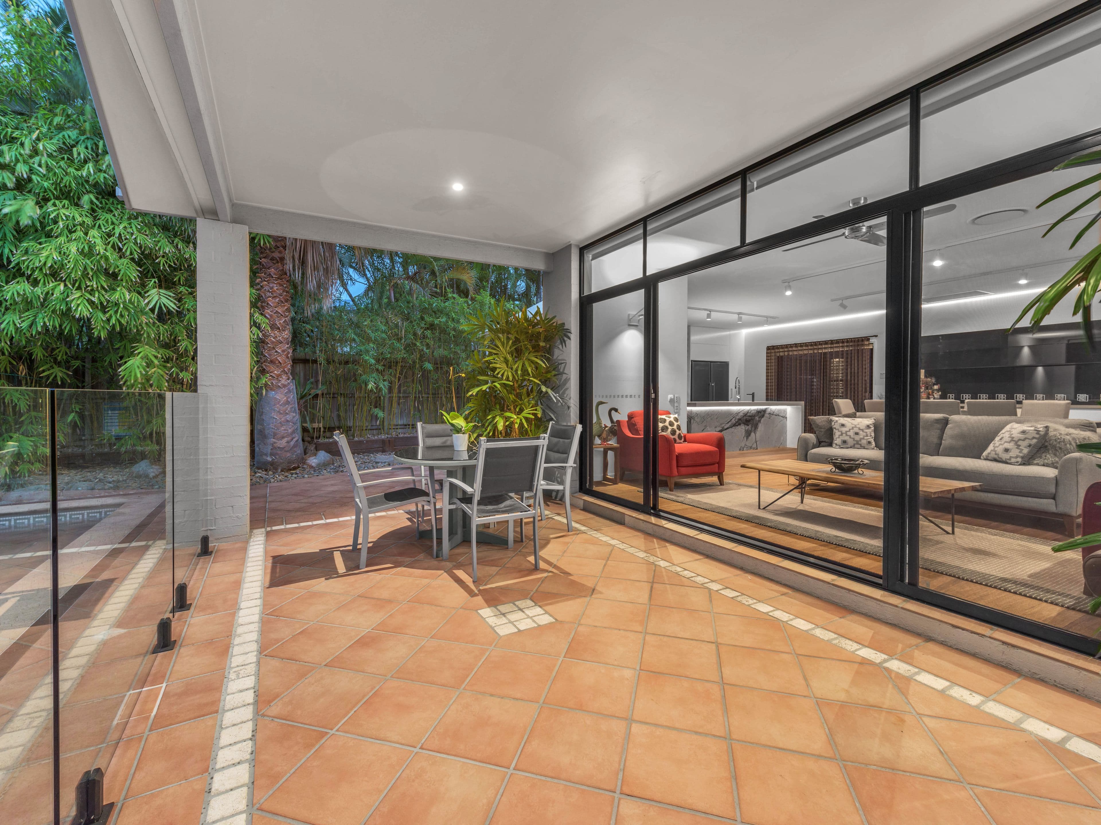 5 Barnstos Place, Carindale QLD 4152, Carindale - Thumbnail 8