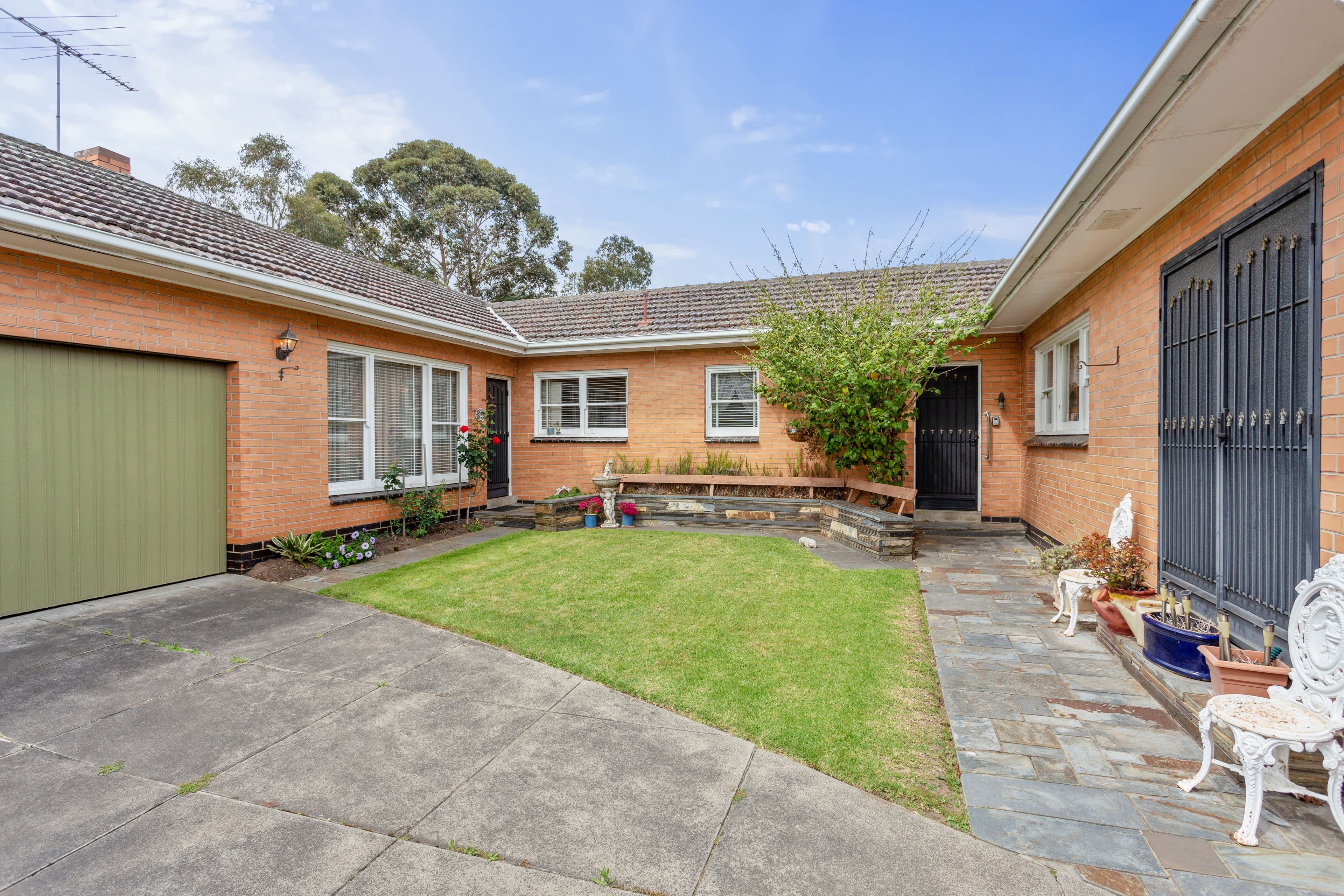 15 Arthurson Street, Mount Waverley VIC 3149, Mount Waverley - Thumbnail 3