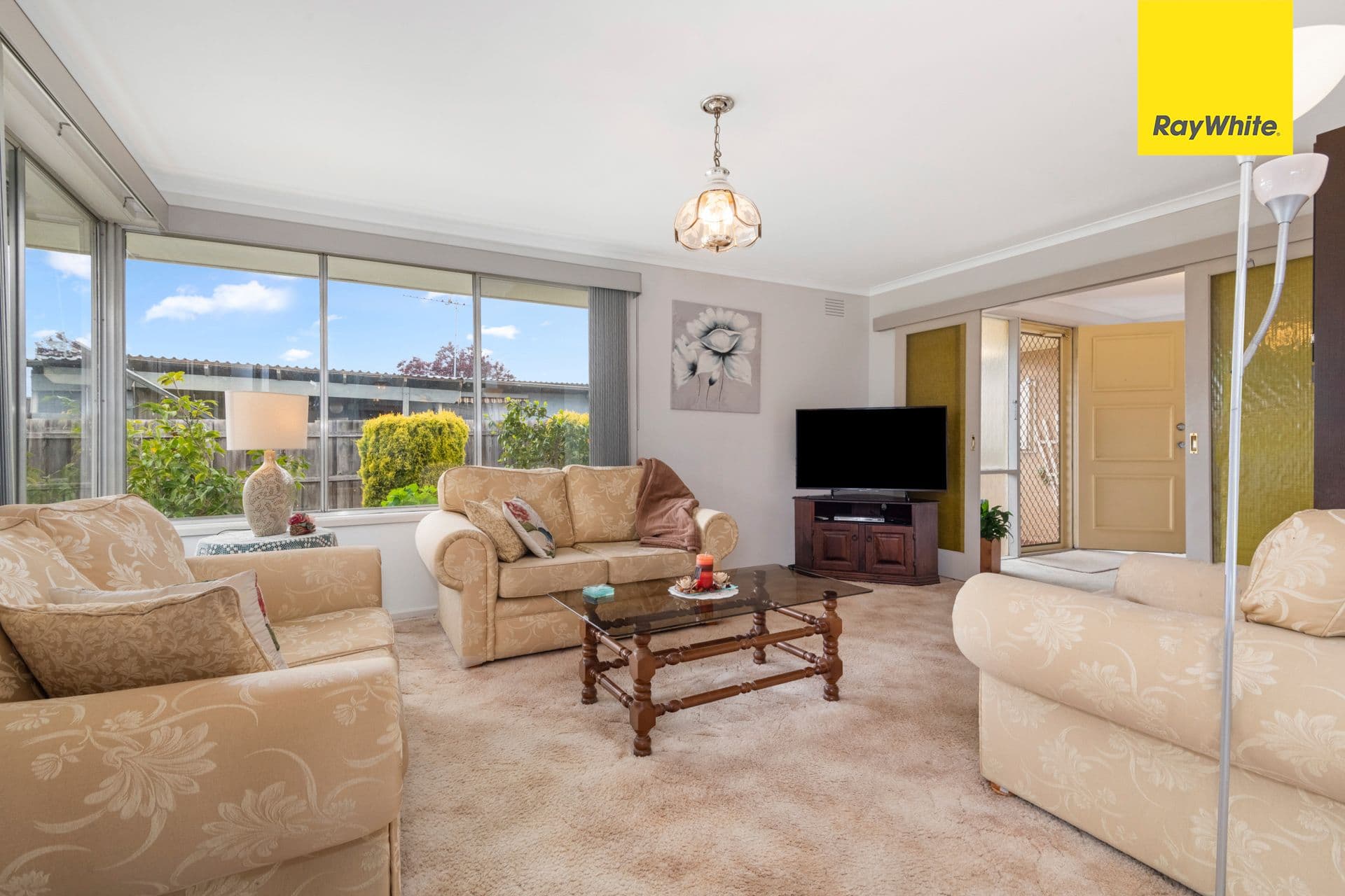 11 Connel Drive, Melton South VIC 3338, Melton South - Thumbnail 2