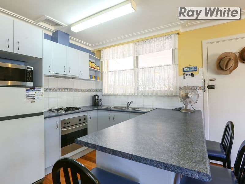 66 Ocean Street, ROSEBUD VIC 3939, Rosebud - Thumbnail 2