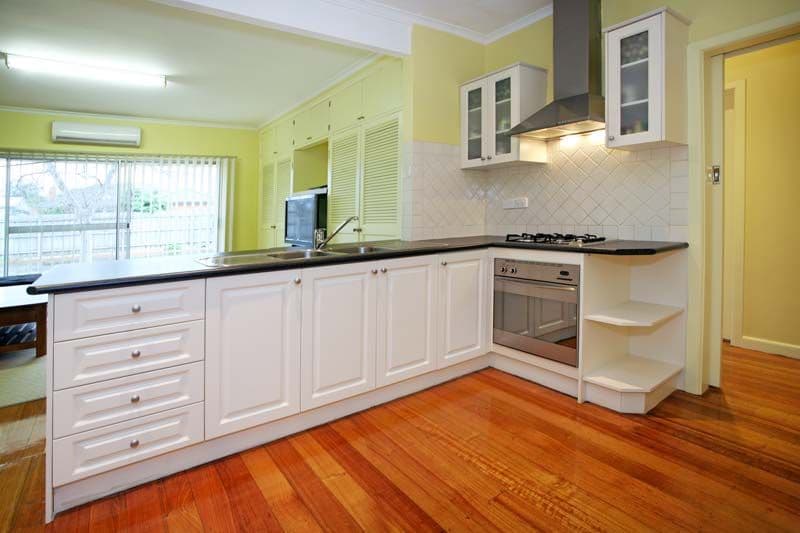 19   Sandgate Avenue, GLEN WAVERLEY VIC 3150, Glen Waverley - Thumbnail 2