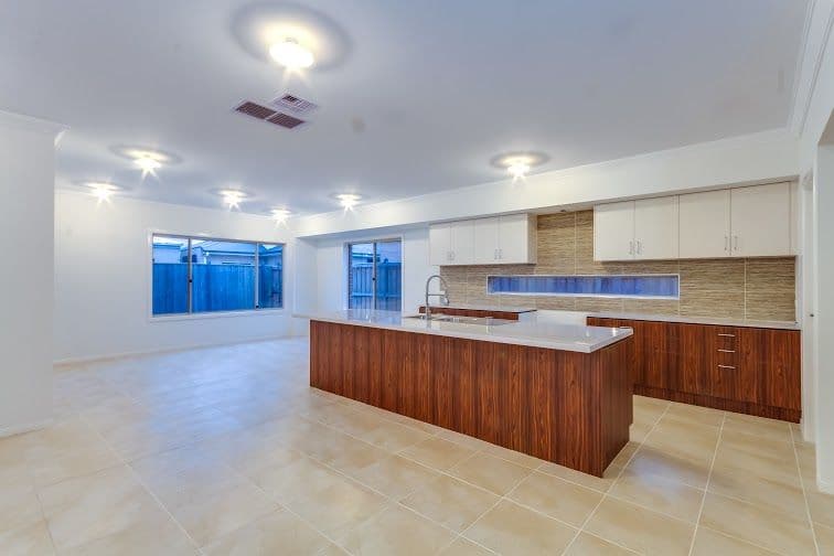 63 Penshurst Avenue, WILLIAMS LANDING VIC 3027, Williams Landing - Thumbnail 3