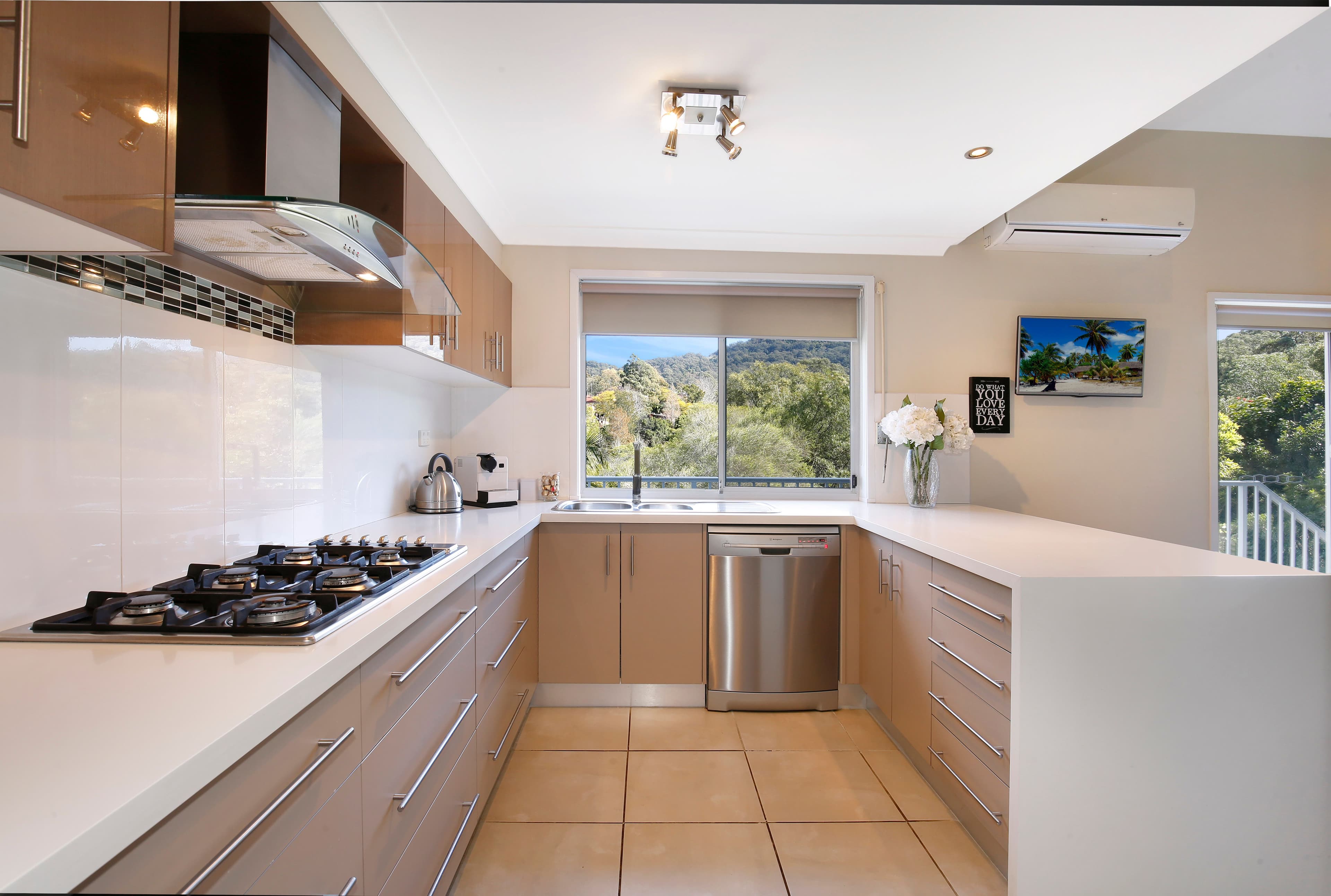 28 Poplar Avenue, Unanderra - Thumbnail 4