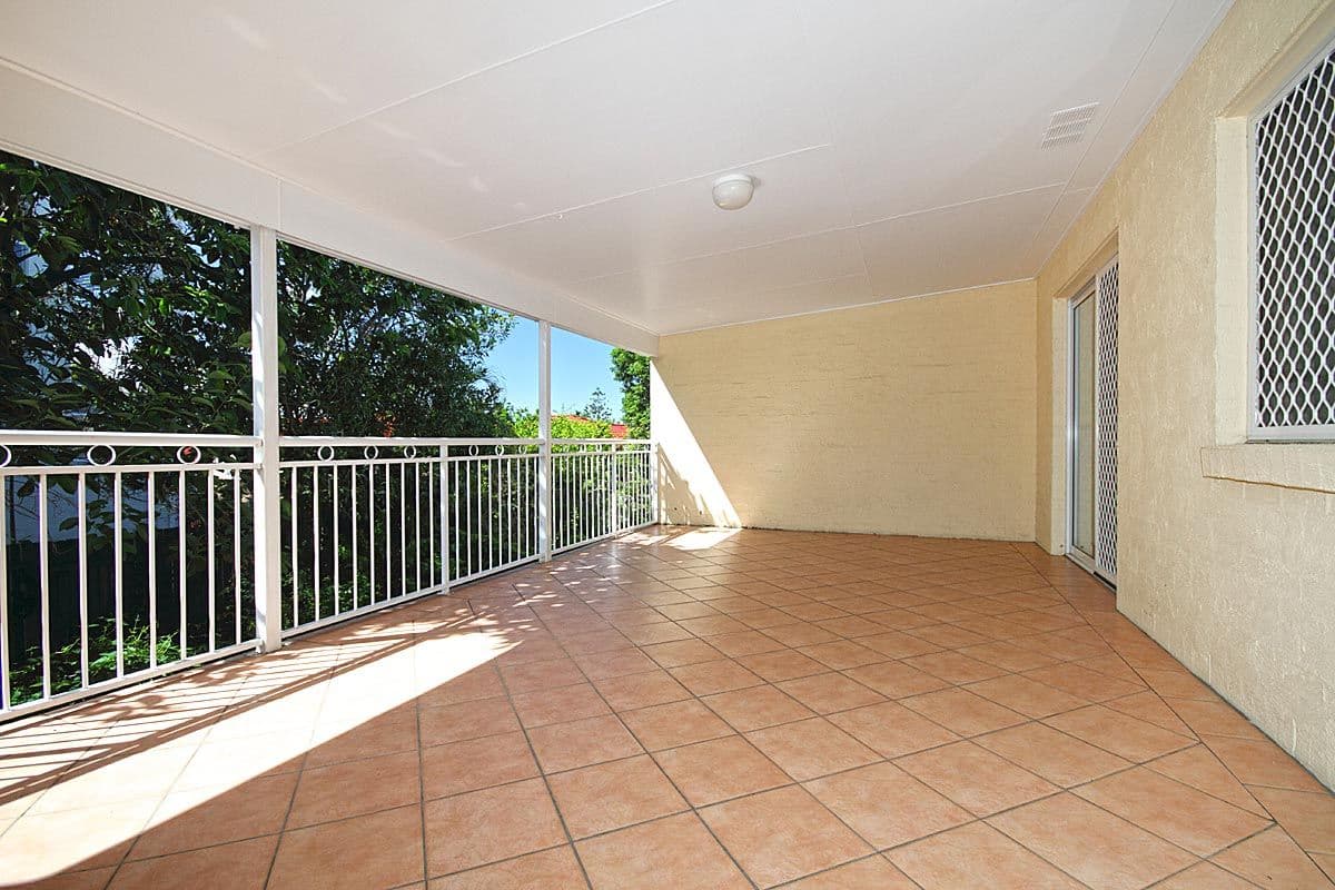 20 Underhill Avenue, INDOOROOPILLY QLD 4068, Indooroopilly - Thumbnail 8