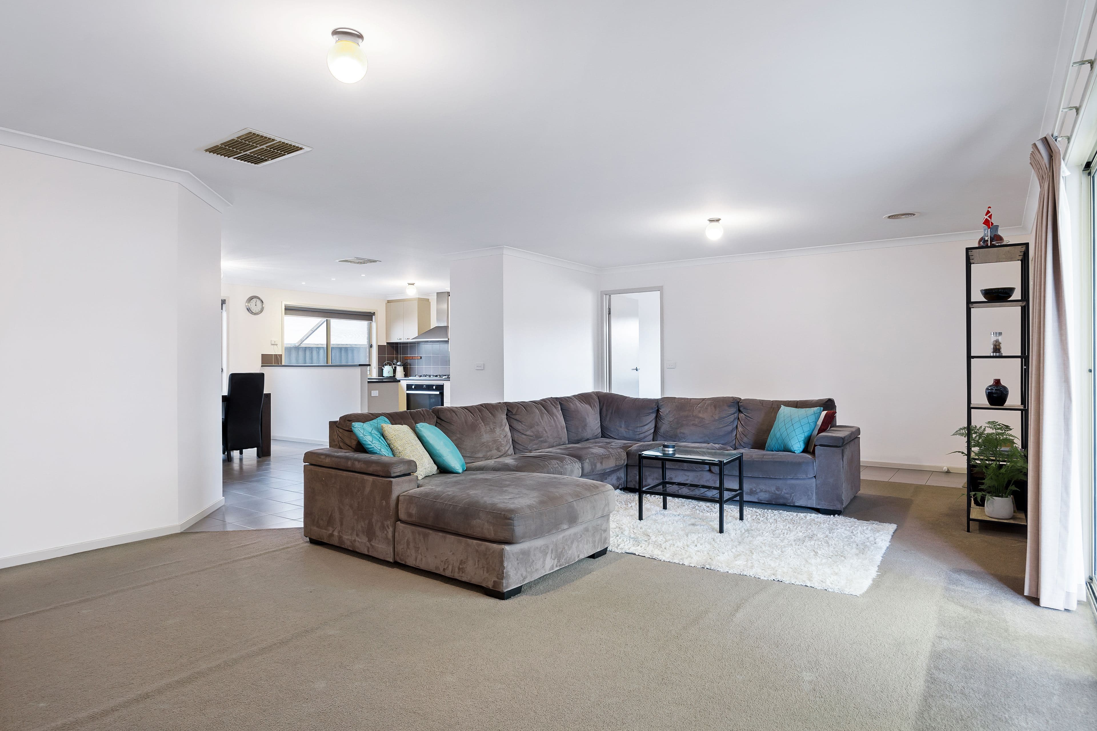33 Tudor Avenue, Delacombe VIC 3356, Delacombe - Thumbnail 3