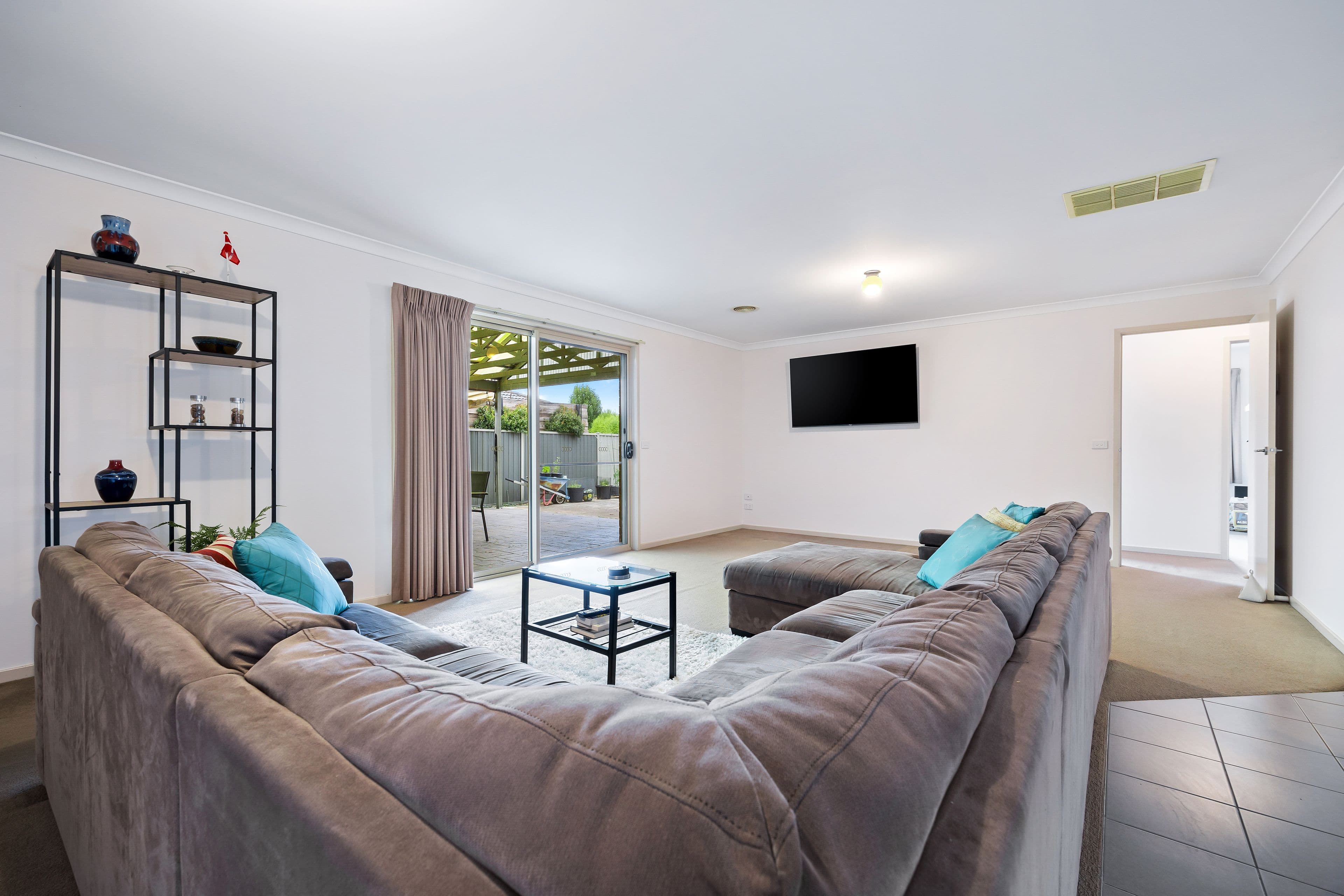 33 Tudor Avenue, Delacombe VIC 3356, Delacombe - Thumbnail 4