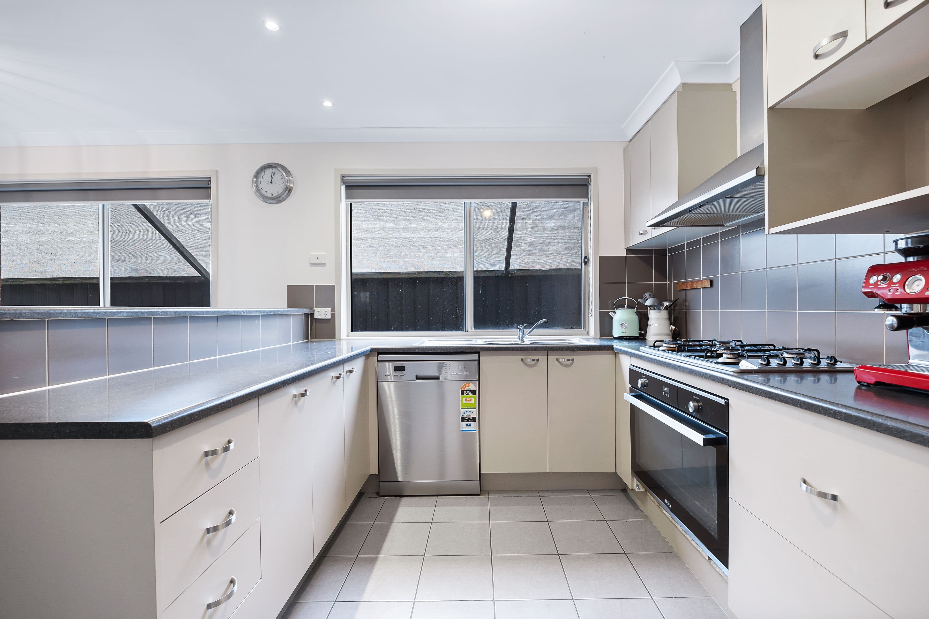 33 Tudor Avenue, Delacombe VIC 3356, Delacombe - Thumbnail 6