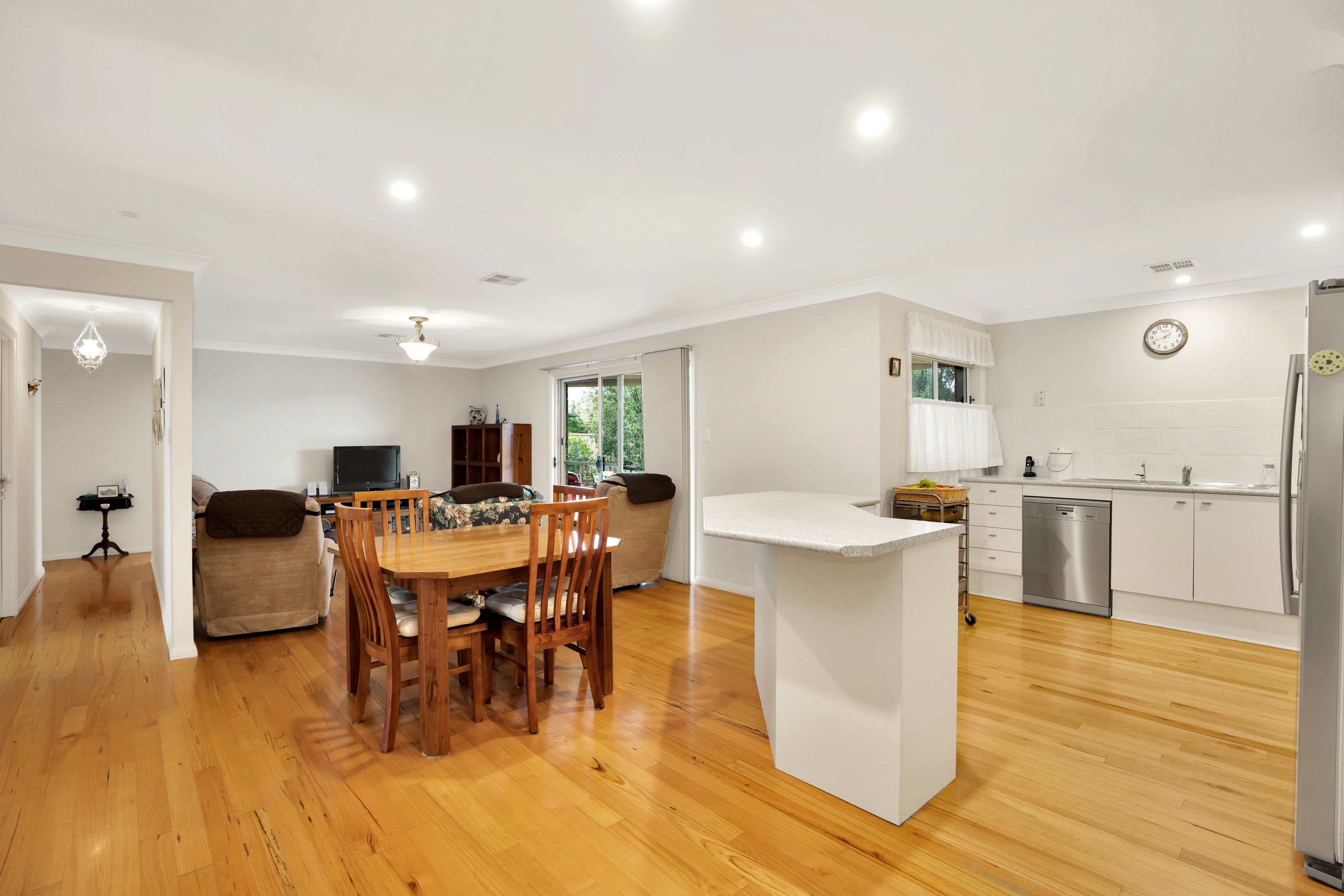8 Palm Lilly Close, Worrigee NSW 2540, Worrigee - Thumbnail 2