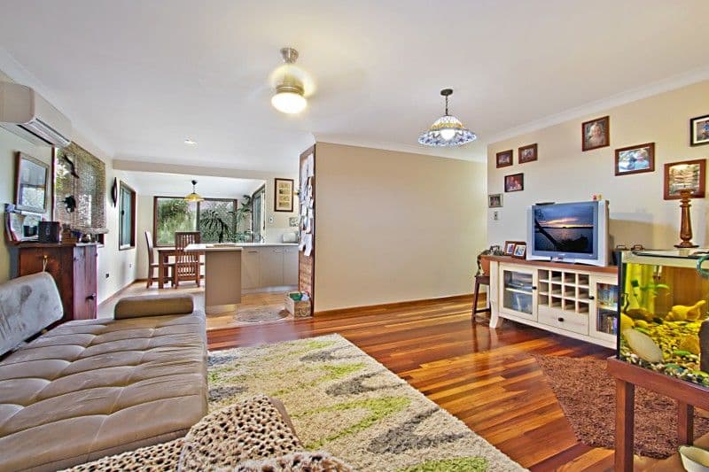4 Aldersgate Street, OXLEY QLD 4075, Oxley - Thumbnail 2