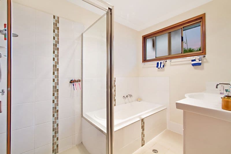 4 Aldersgate Street, OXLEY QLD 4075, Oxley - Thumbnail 3