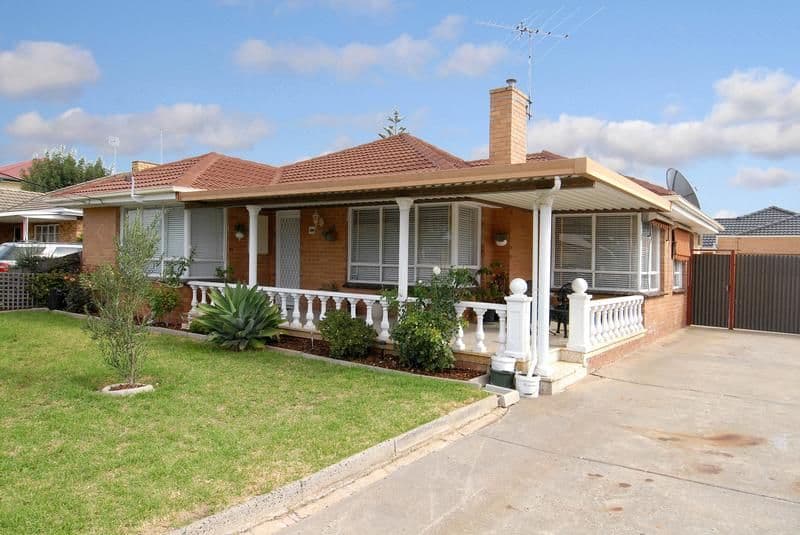 19 Banksia Grove, TULLAMARINE VIC 3043, Tullamarine - Image 1