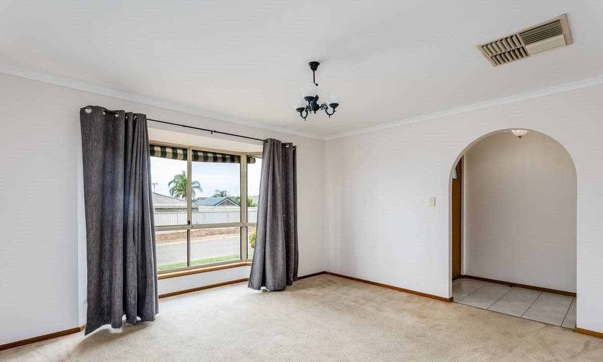 2 Cassinia Street, Craigmore SA 5114, Craigmore - Thumbnail 4