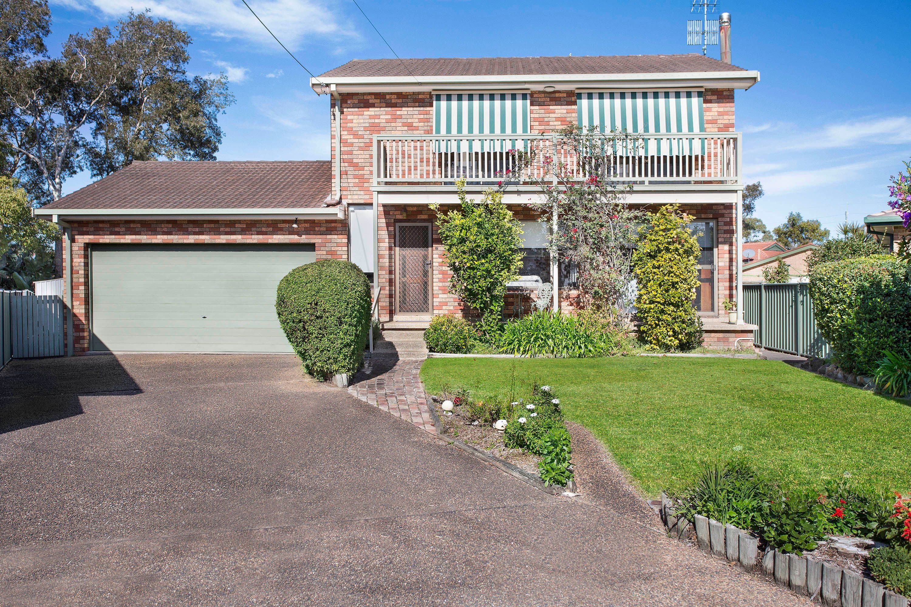 7 Kindarun Close, Killarney Vale - Thumbnail 2
