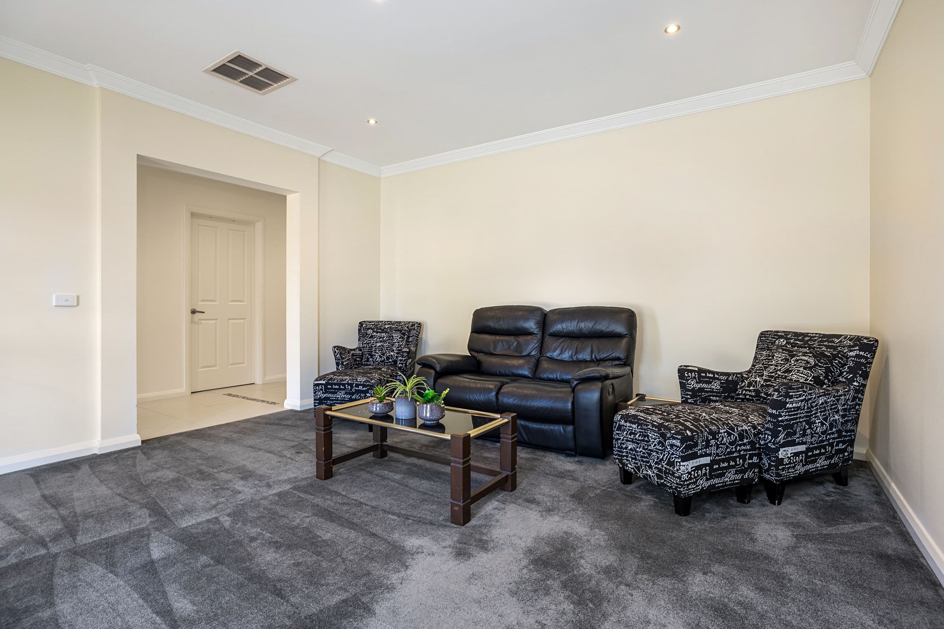 68 Brookland Greens Boulevard, Cranbourne VIC 3977, Cranbourne - Thumbnail 2