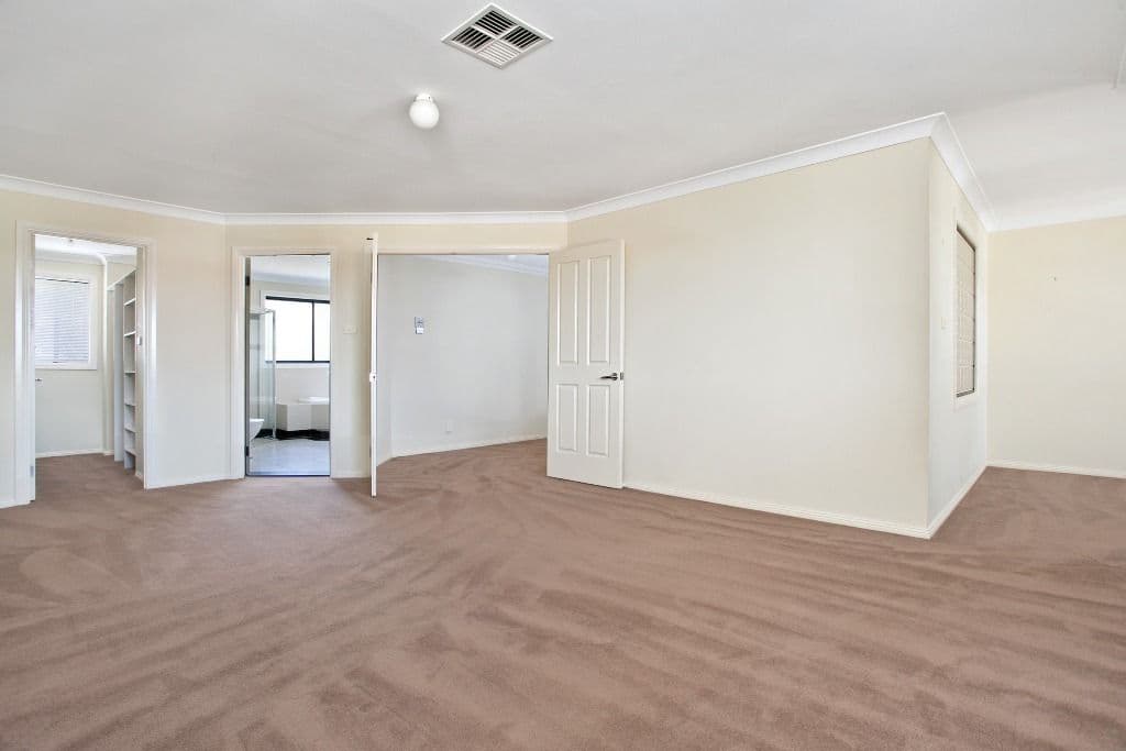 10 Benson Road, BEAUMONT HILLS NSW 2155, Beaumont Hills - Thumbnail 3