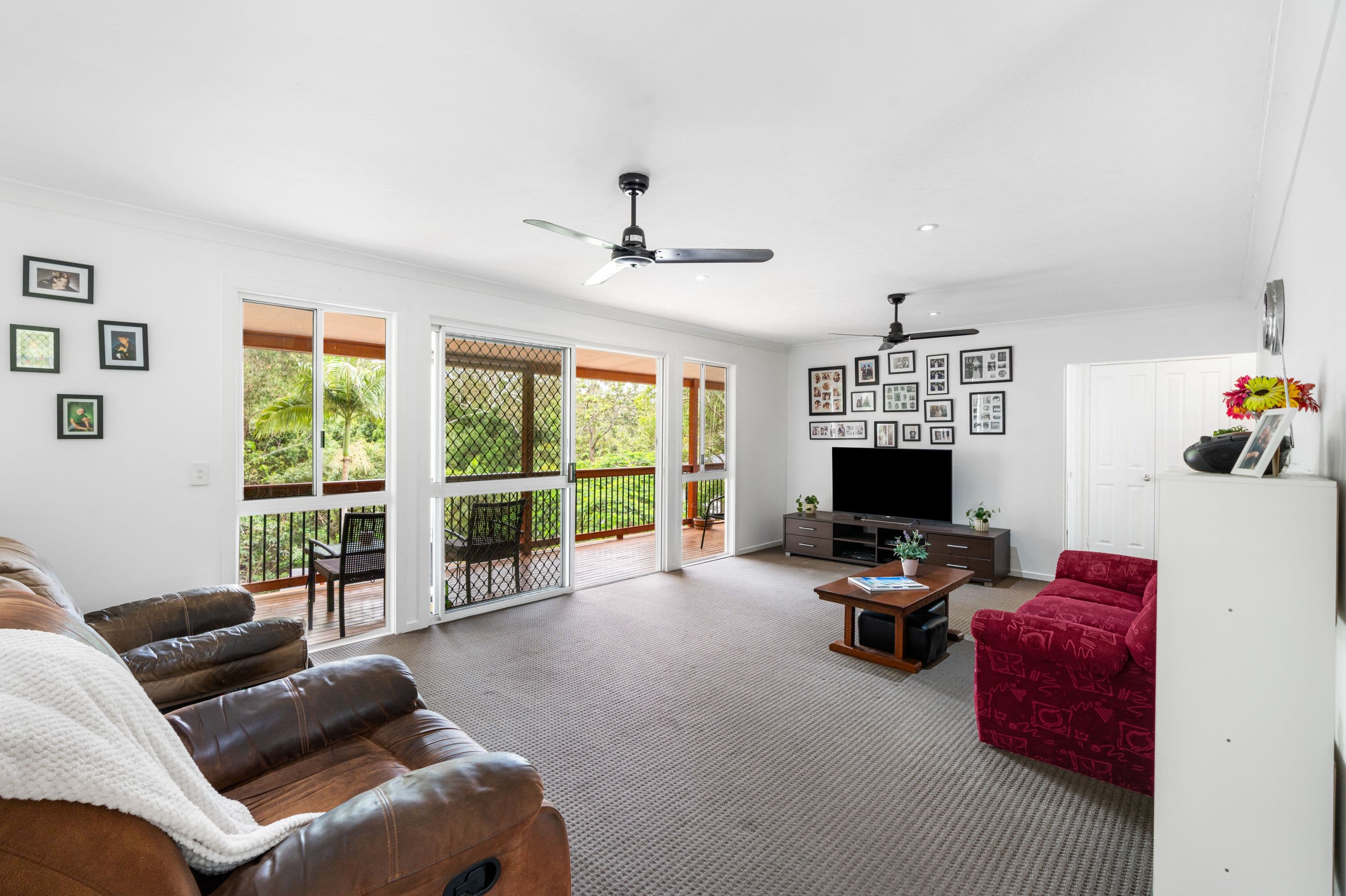 8 Karawatha Drive, Currumbin Waters QLD 4223, Currumbin Waters - Thumbnail 3