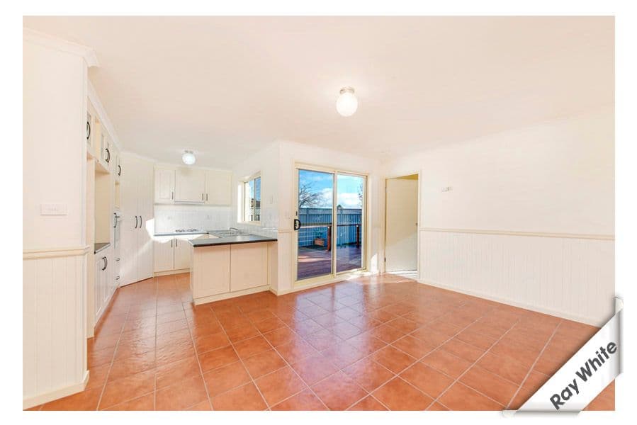 42 Britten-Jones Drive, HOLT ACT 2615, Holt - Thumbnail 4