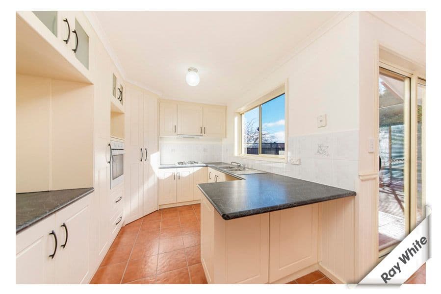 42 Britten-Jones Drive, HOLT ACT 2615, Holt - Thumbnail 6