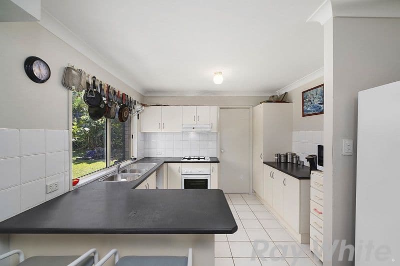 9 Roma Place, Woongarrah - Thumbnail 4