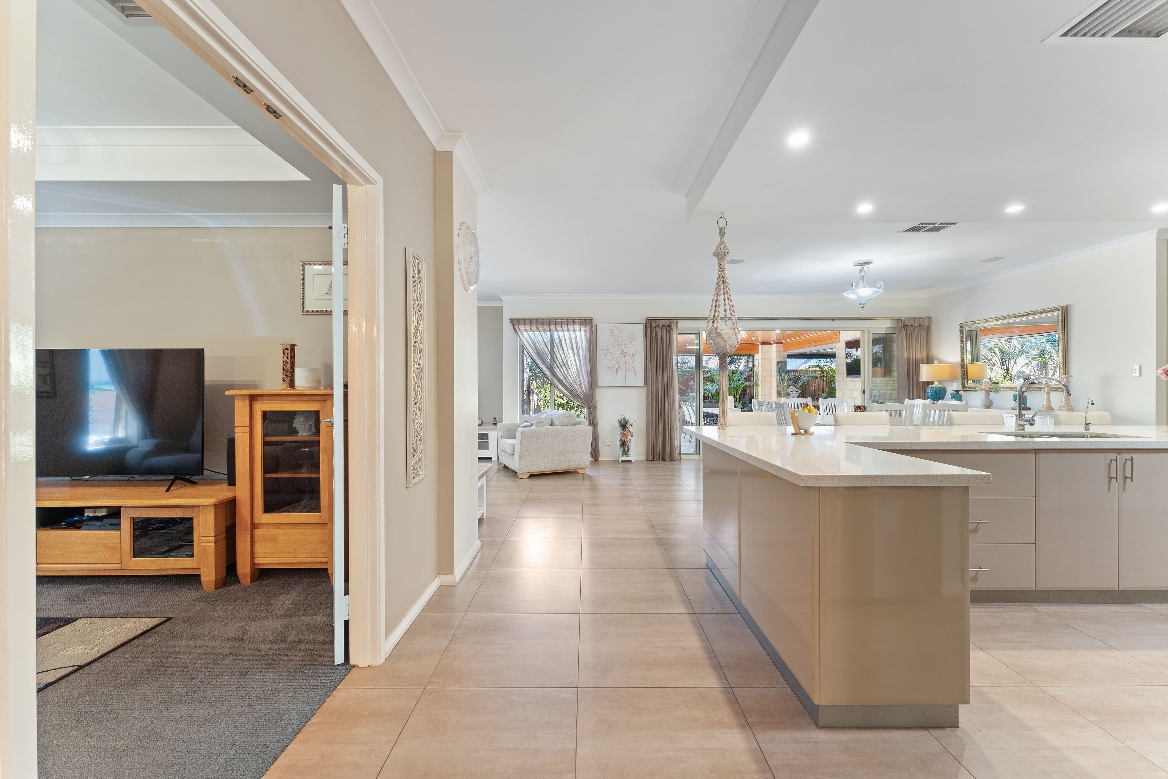 7 Searchers Crescent, Baldivis WA 6171, Baldivis - Thumbnail 6