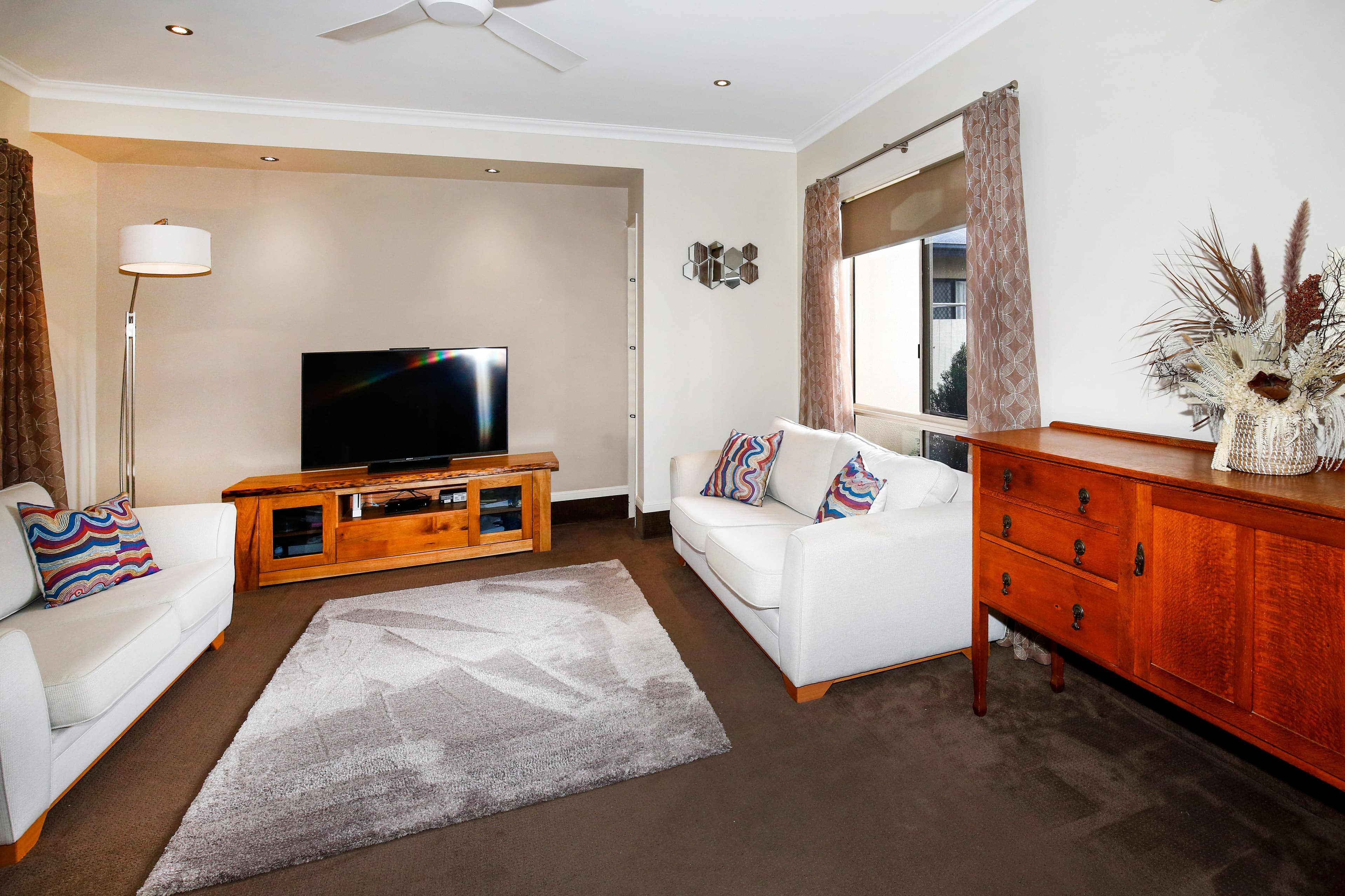 13 Calliandra Court, Mount Louisa QLD 4814, Mount Louisa - Thumbnail 2
