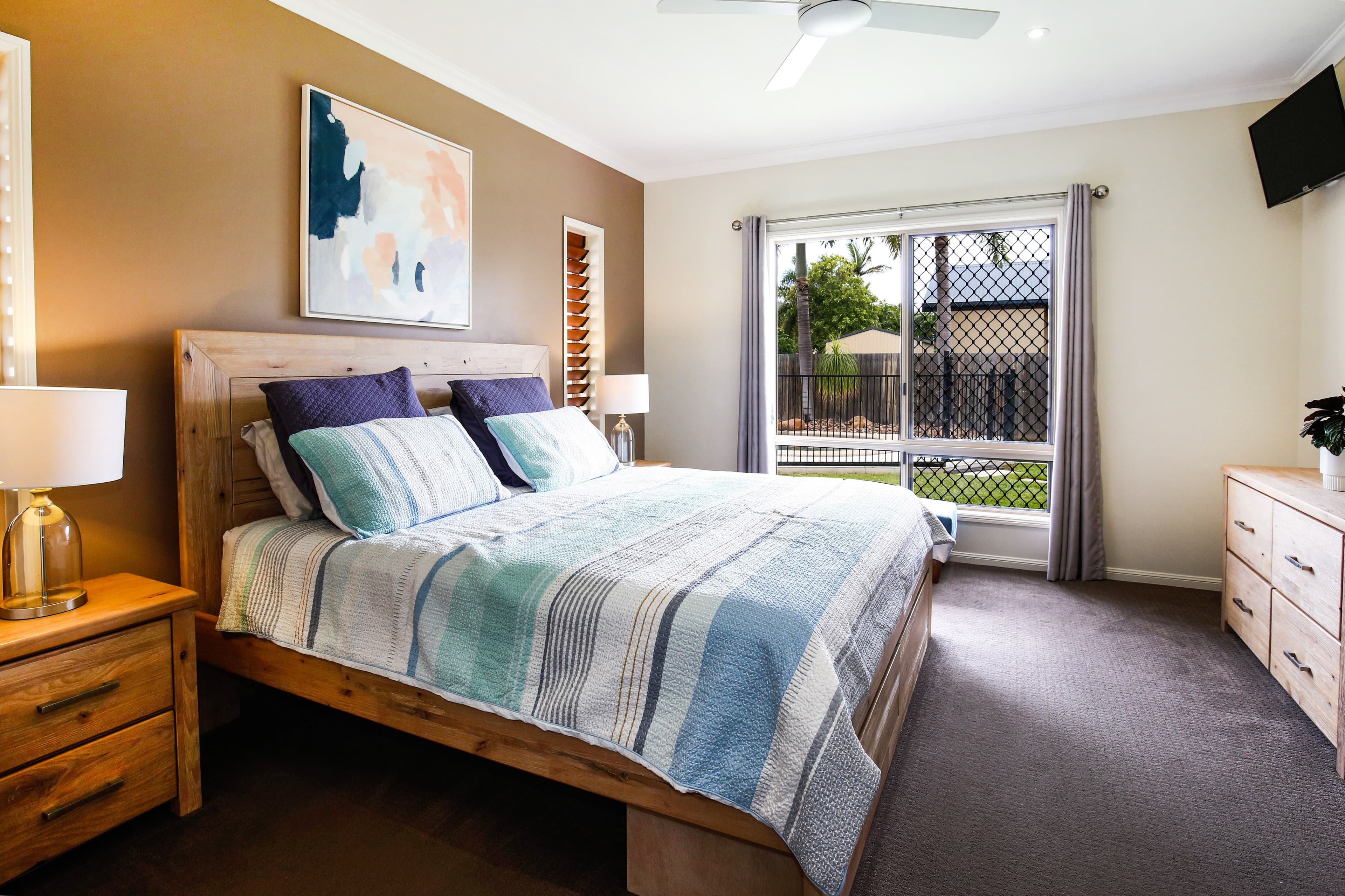 13 Calliandra Court, Mount Louisa QLD 4814, Mount Louisa - Thumbnail 5