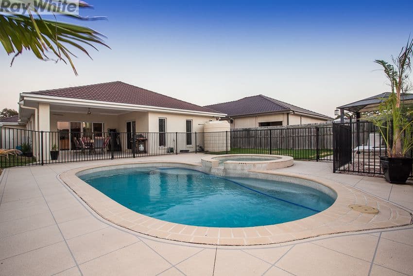 4 Skandia Court, NEWPORT QLD 4020, Newport - Thumbnail 2