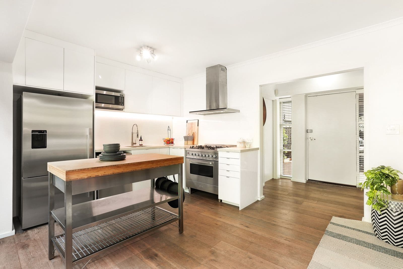 1 Challenger Place, Birchgrove - Thumbnail 4