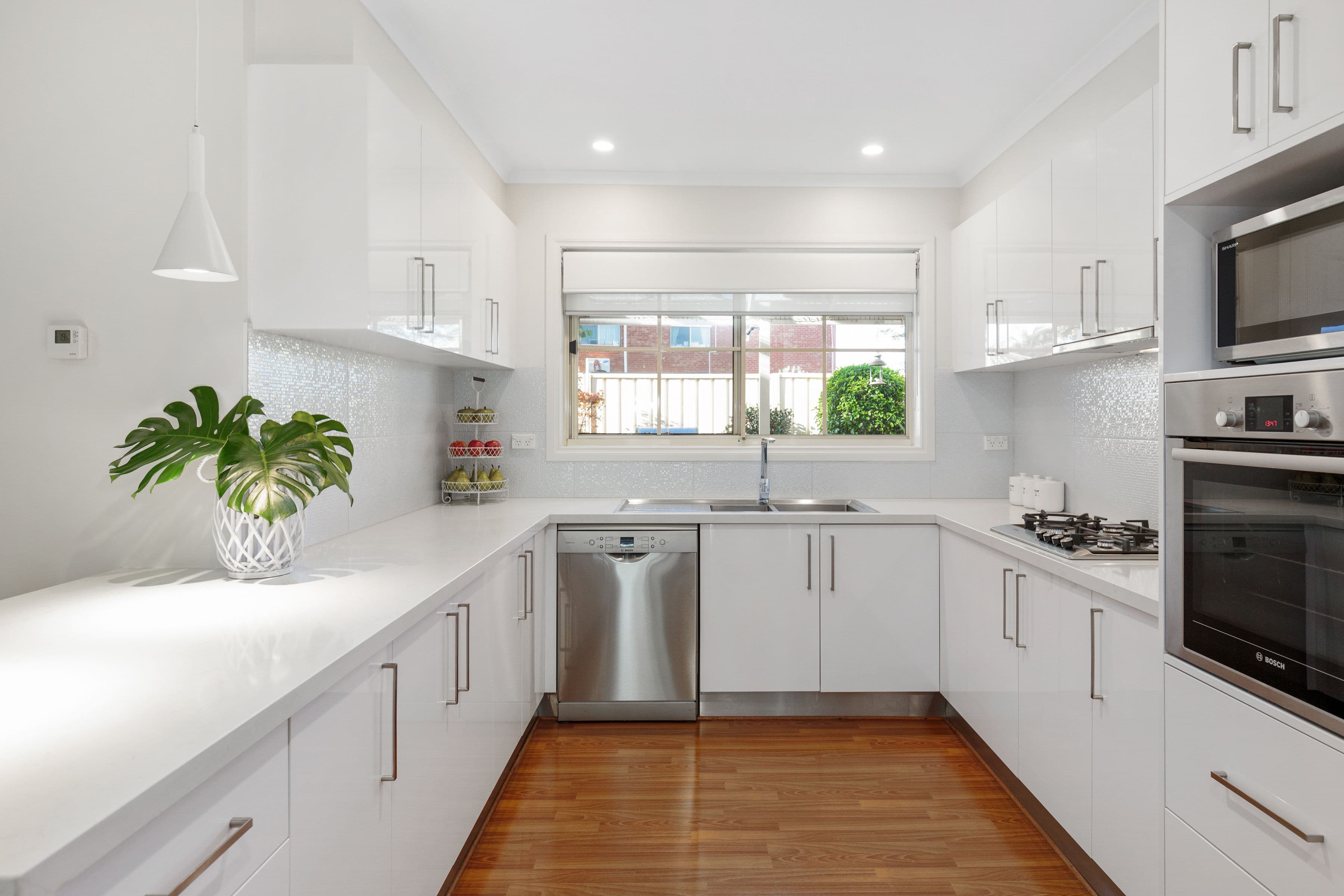 30 Woodside Drive, Rowville VIC 3178, Rowville - Thumbnail 3